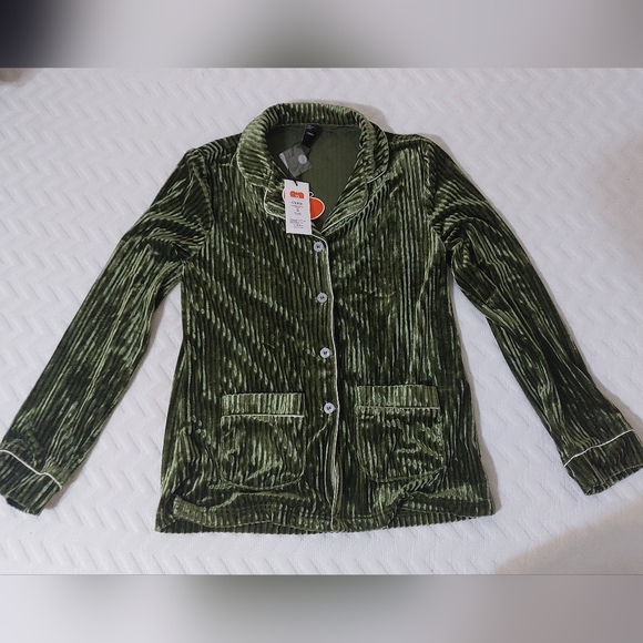 Bnwt Velvet shirt - Picture 4 of 4